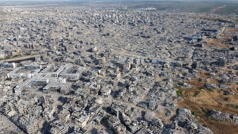 الأمم المتحدة: مئات الآلاف من المنازل مدمرة أو متضررة جراء العدوان