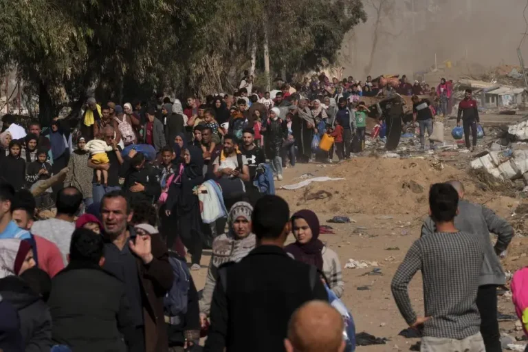 جيش الاحتلال يعلن عن السماح بعودة المواطنين إلى شمال غزة عبر طرق محددة