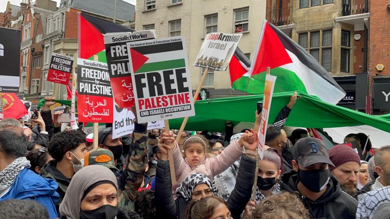 المنتدى الفلسطيني يدعو للتظاهر في لندن رفضاً لمخططات ترامب لتهجير الفلسطينيين