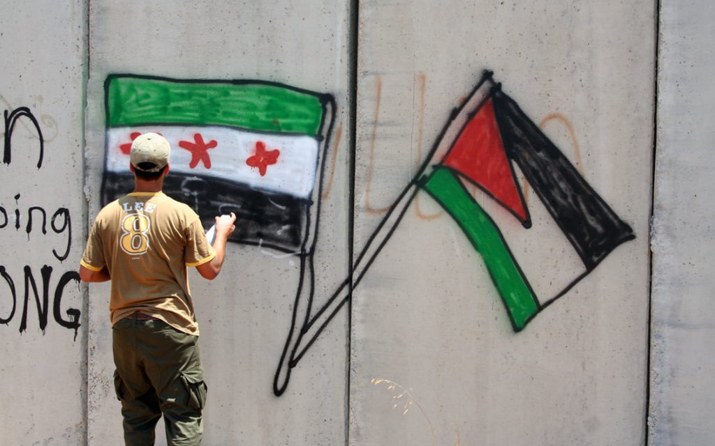 أشرف سهلي لـ”أخبار الغد”: الفلسطينيون في الثورة السورية شركاء في النضال ودورهم لا ينفصل عن السوريين