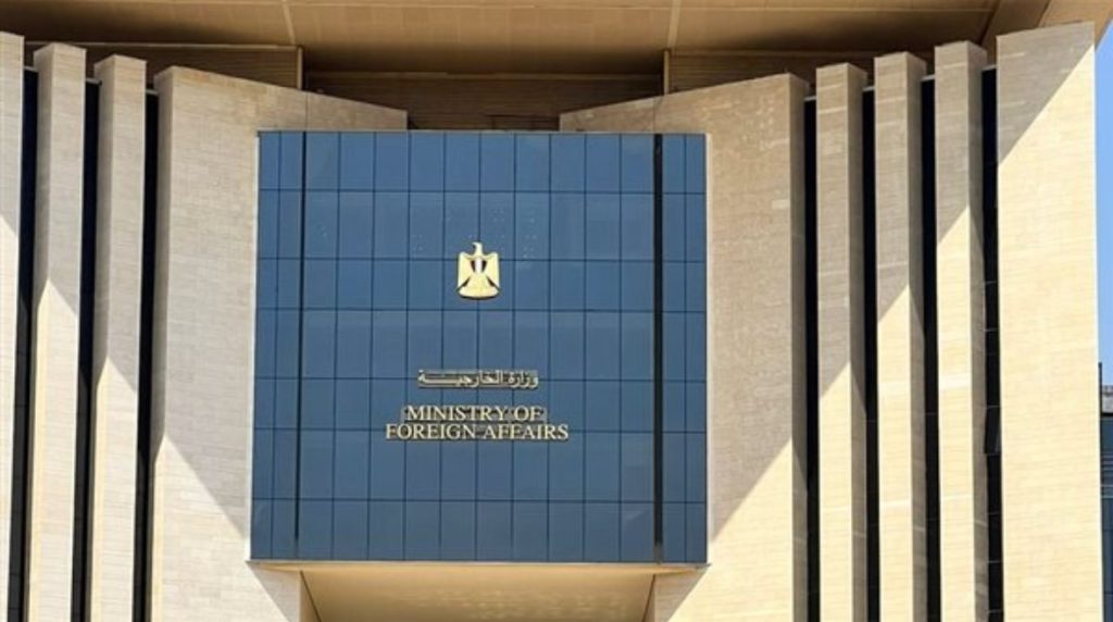 وزارة الخارجية تحذر المصريين من تصاعد الاشتباكات في طرابلس وتدعو لوقف فوري للقتال