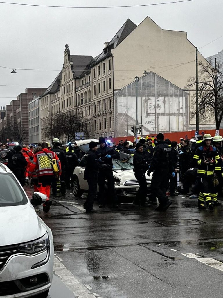ألمانيا..حادث دهس مروع في ميونيخ يصيب 20 شخصا