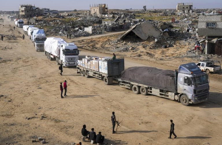 الاحتلال يرفض إدخال البيوت المتنقلة إلى غزة