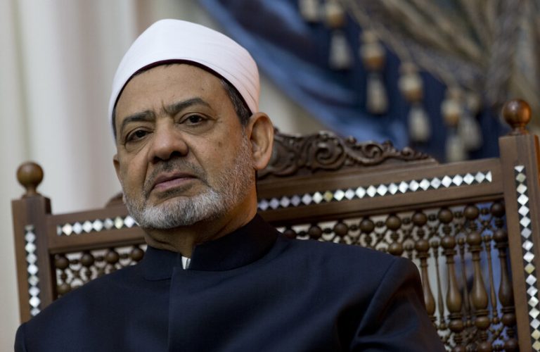 شيخ الأزهر يدعو لوضع “دستور أهل القبلة”