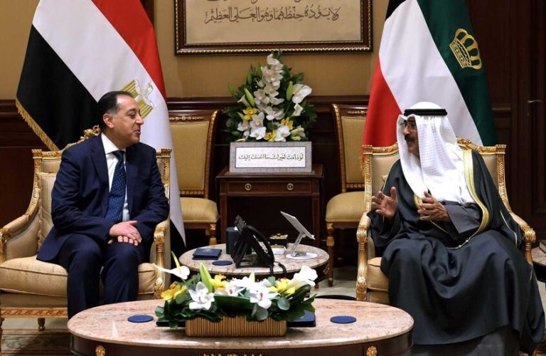 الكويت..توجيهات أميرية بدعم مصر وزيادة الاستثمارات