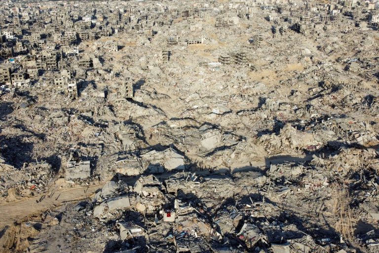 “الهجرة الدولية”: 90% من المنازل في قطاع غزة دُمرت