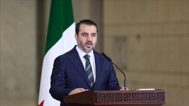 وزير الخارجية السوري يلتقي نظيره الفرنسي في باريس لبحث مستقبل العلاقات الثنائية والقضايا الإقليمية