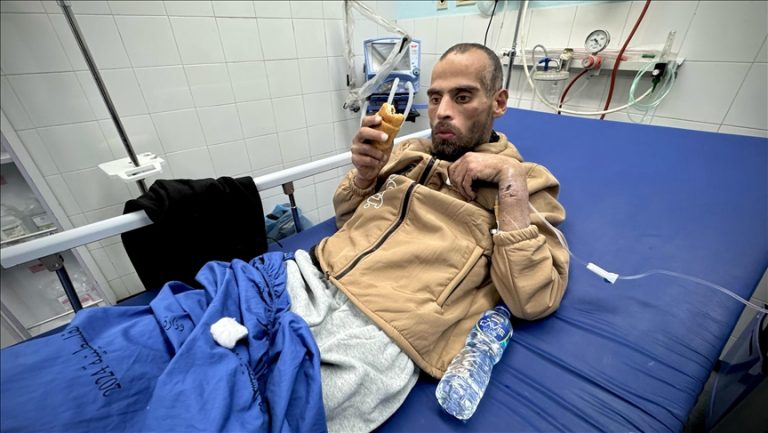 سرايا القدس تكشف حقيقة معاملة الأسرى وتفرج عن إسرائيليين وسط اتهامات بإساءة معاملة الفلسطينيين