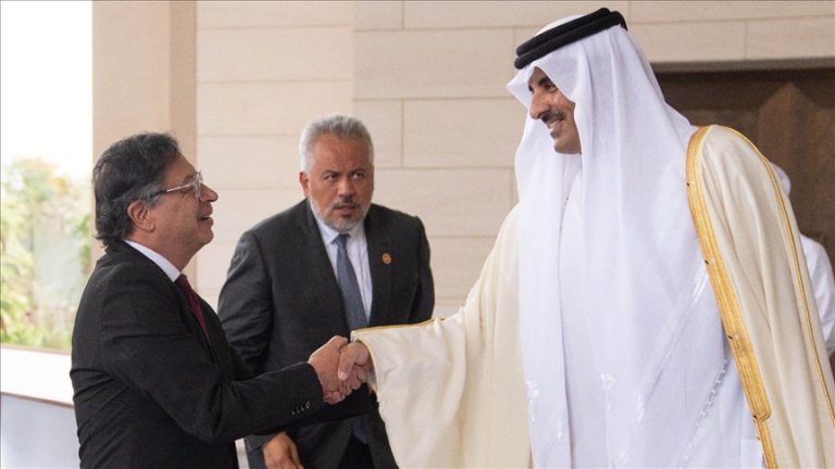 أمير قطر ورئيس كولومبيا يبحثان تعزيز التعاون الثنائي والقضايا الإقليمية