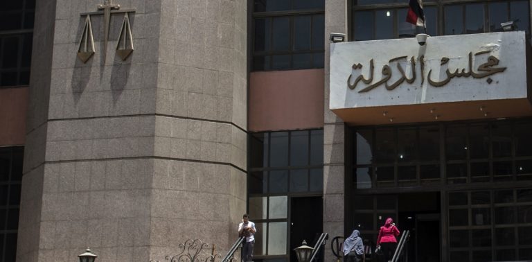 تجدد الجدل حول استقلال القضاء والأوضاع المعيشية للقضاة في ظل الأزمات الاقتصادية