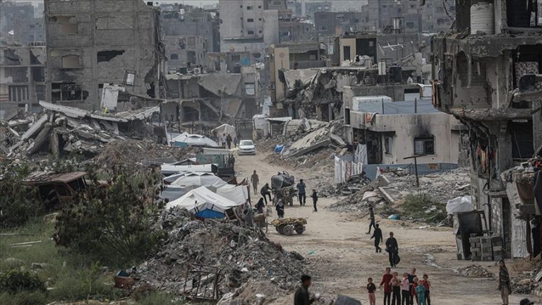 مقتل موظف أممي وإصابة خمسة آخرين في غارة جوية على غزة