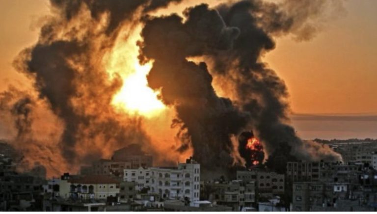 23 شهيداً وعشرات الجرحى في غارات إسرائيلية على غزة منذ فجر اليوم