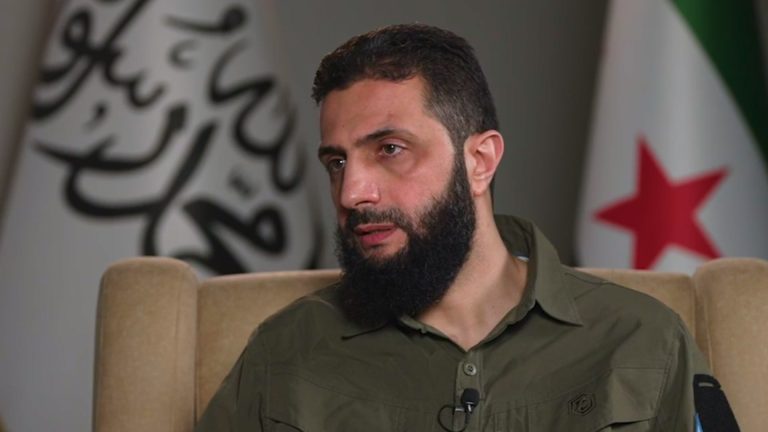 “إيكونوميست”: كيف انتصر أحمد الشرع في سوريا؟