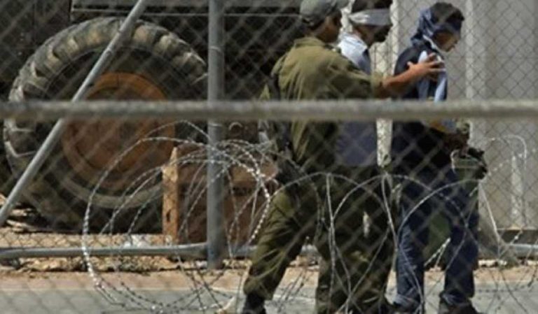 تحقيق لصحيفة بريطانية يكشف فظائع الاحتلال في تعذيب الفلسطينيين