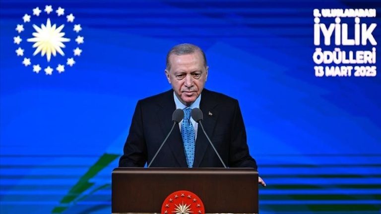 أردوغان يؤكد: تركيا ستظل المدافع الشجاع عن القضية الفلسطينية وأبناء غزة