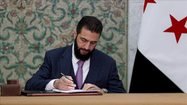 قطر ترحب بتصديق الرئيس السوري على الإعلان الدستوري