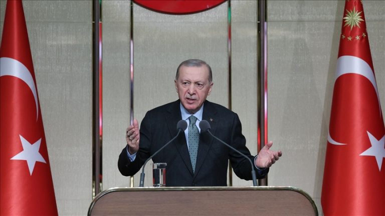 أردوغان: الشعب التركي يحقق التضامن الأبدي مع القدس وفلسطين