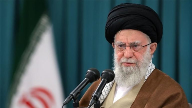خامنئي يرفض دعوات واشنطن للتفاوض ويؤكد: إيران لن تقبل بتوقعاتهم