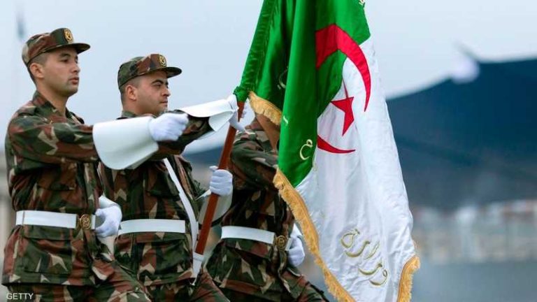 الجزائر.. الجيش يسقط طائرة استطلاع مسيرة مسلحة انتهكت المجال الجوي