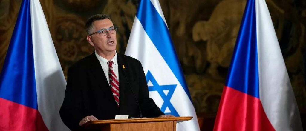 وزير خارجية الاحتلال: يجب تهجير الفلسطينيين من غزة بلا عودة