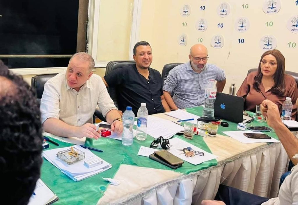 مصر..حزب الدستور يحذر من تبعات هجرة الأطباء ويدعو للتحقيق