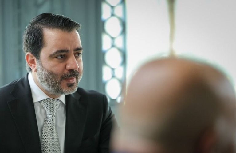 صحيفة أمريكية: واشنطن قدمت لوزير الخارجية السوري قائمة بـ 8 خطوات لـ”بناء الثقة”