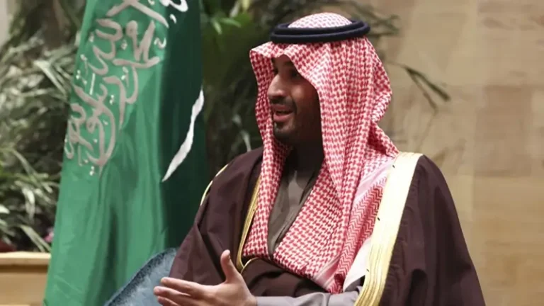 رويترز : ترامب يجهز صفقة أسلحة بقيمة 100 مليار دولار للسعودية خلال زيارته المرتقبة للرياض