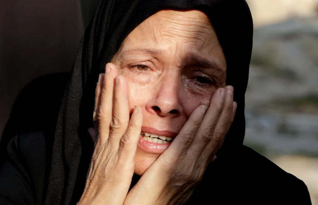 ميدل إيست أي : الأمم المتحدة: نحو ربع سكان غزة نزحوا منذ تقويض الاحتلال لوقف إطلاق النار