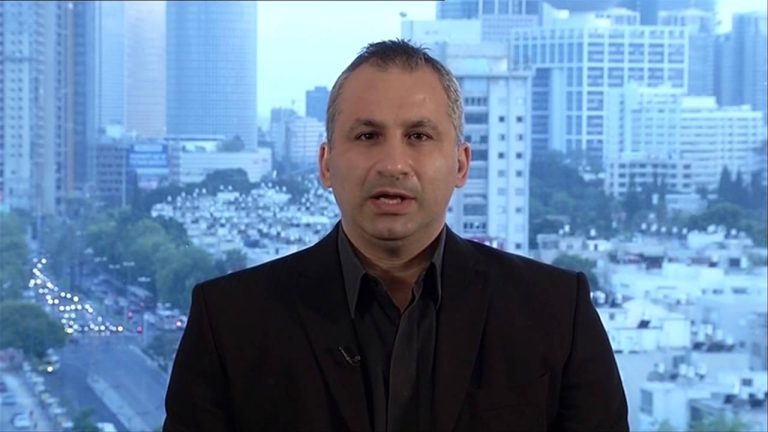 أحمد خزيم: إيدي كوهين يزعم الكشف عن ممتلكات يهود مصر المنهوبة