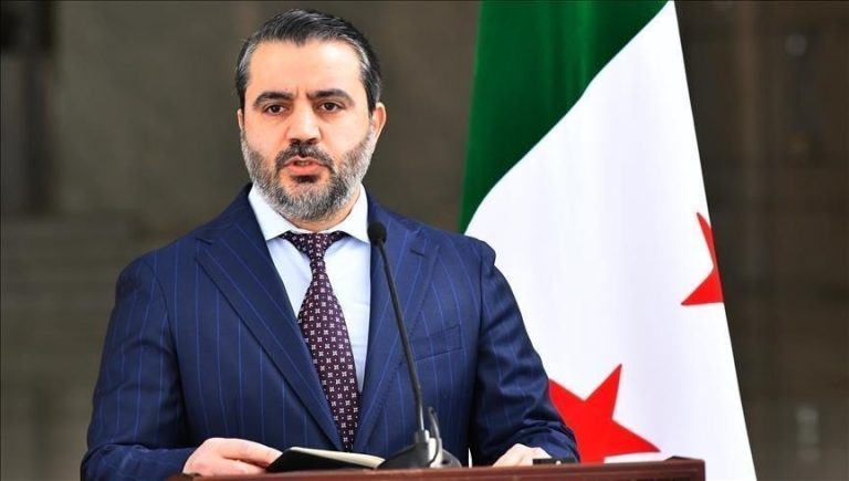 دمشق ترحب برفع بريطانيا العقوبات عن 12 كيانا سوريا لتعزيز الأمن والاستقرار
