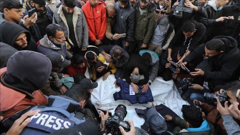 ميشال حسين: منع الصحفيين من دخول غزة “استراتيجية إعلامية” تهدف لإخفاء معاناة الفلسطينيين