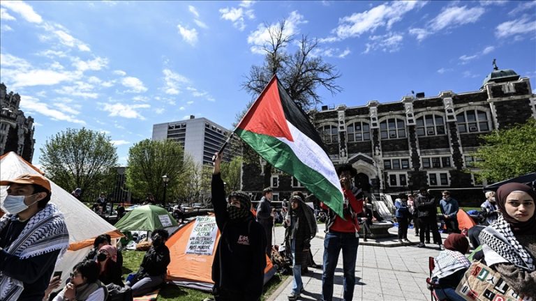 جامعة ييل تلغي الصفة الرسمية لمجموعة طلابية مؤيدة لفلسطين بعد احتجاجات ساخنة