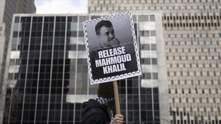 إدارة ترامب تعترف باعتقال ناشط فلسطيني بدون مذكرة توقيف