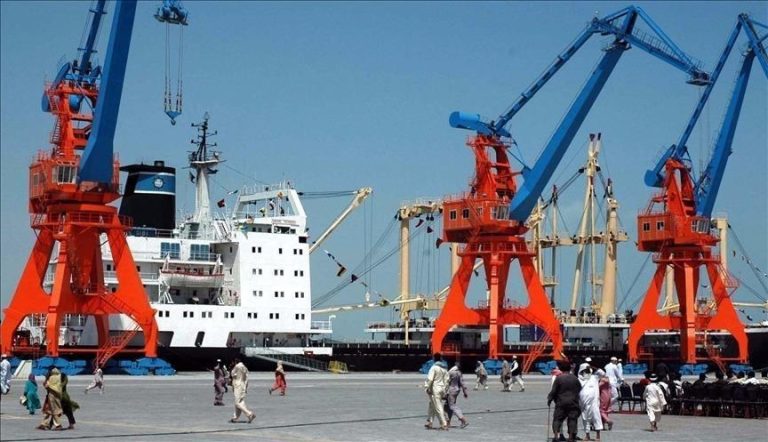 الإمارات والهند توقعان 8 مذكرات تفاهم لتعزيز التعاون الاستراتيجي في مجالات التجارة والبنية التحتية