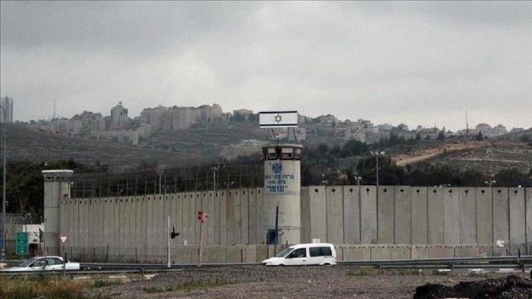 49 صحفياً معتقلاً في سجون الاحتلال الإسرائيلي وآخرهم الصحفي علي السمود من جنين