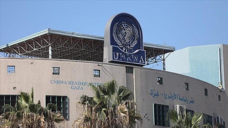 الجزائر: حظر الأونروا يعد إلغاءً لحق الفلسطينيين في العودة إلى أراضيهم