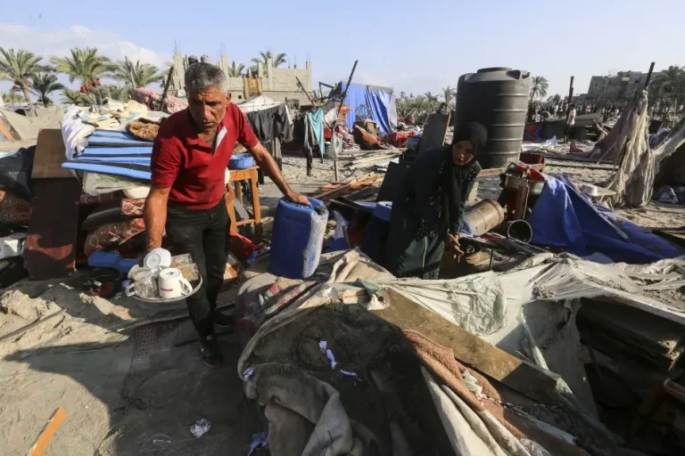 إسرائيل تنشئ منطقة قتل في غزة وتدمير أراضٍ زراعية وسكنية