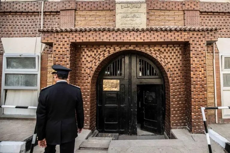 توثيق انتهاكات حقوق الإنسان في السجون المصرية خلال الأشهر الأخيرة