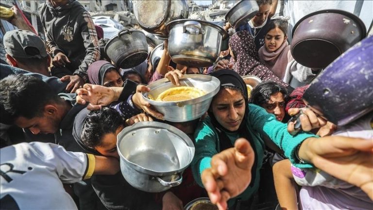الأونروا: إسرائيل تستخدم الغذاء والمساعدات الإنسانية سلاحاً في غزة