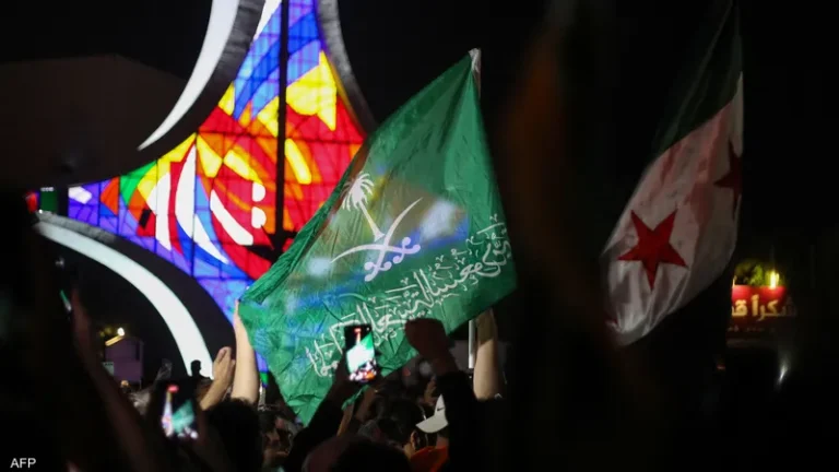 بعد رفع العقوبات.. هل تبدأ مرحلة جديدة في سوريا؟!