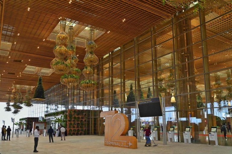 الهند تمدد إغلاق 24 مطارًا حتى 15 مايو وسط توتر متصاعد مع باكستان