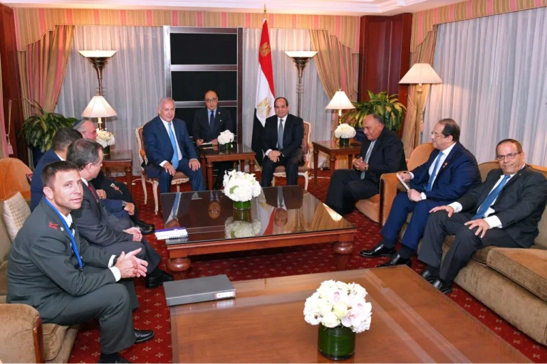 حسن أحمد عمر يكتب: الآن هو التوقيت المناسب لإنذار السيسي لنتنياهو لوقف حرب الإبادة على غزة.