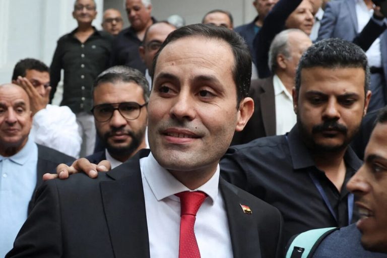 لا معلومات عن الطنطاوي بعد 11 ساعة من نقله من سجن العاشر تمهيدا لإخلاء سبيله