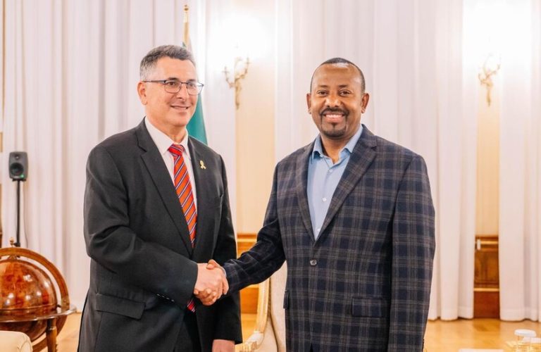 وزير خارجية الاحتلال يلتقي آبي أحمد في إثيوبيا..ما السبب؟