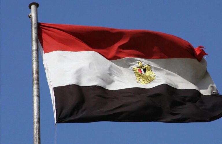 مصر.. تفكيك شبكة عصابية تغري الشباب بالسفر عن طريق الهجرة غير الشرعية