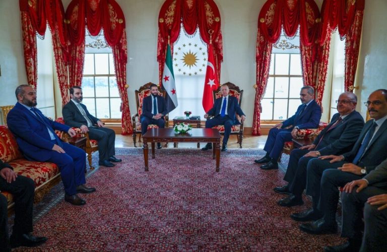 أردوغان لأحمد الشرع: نرفض حتلال إسرائيل وعدوانها على الأراضي السورية
