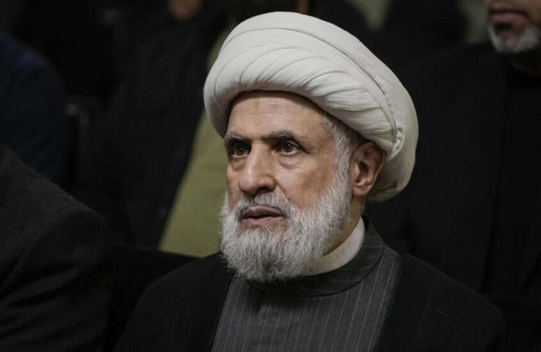 حزب الله ينصح ترامب بالتحرر من إسرائيل والدفع بالاستثمار الأمريكي بالمنطقة