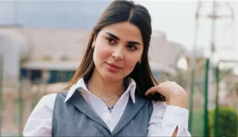 الفنانة نورهان منصور لـ “أخبار الغد”: “فيلم ريستارت حينجح بالتأكيد.. وسعيدة بتجربتي في قهوة المحطة”
