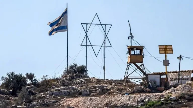 مشروع إسرائيلي جديد يعيد تعريف “حل الصراع” بلا سيادة فلسطينية