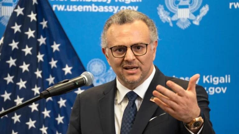 ميدل إيست آي :ليبيا وإدارة ترامب تتفاوضان حول تقاسم الأموال المجمدة بقيمة مليارات الدولارات